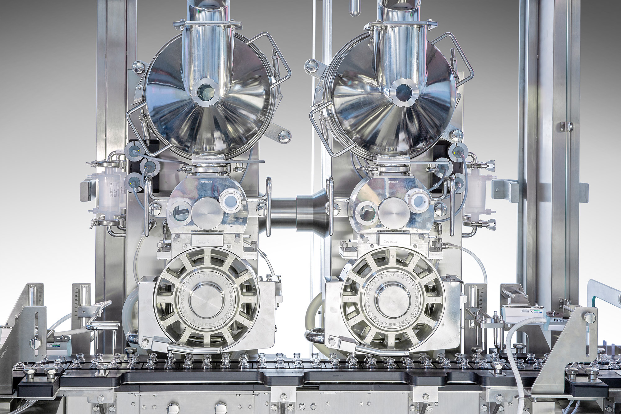 Automatic pharmaceutical powder filling machines