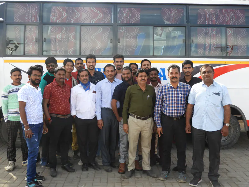 H M Pharma Machines engineering and manufacturing team